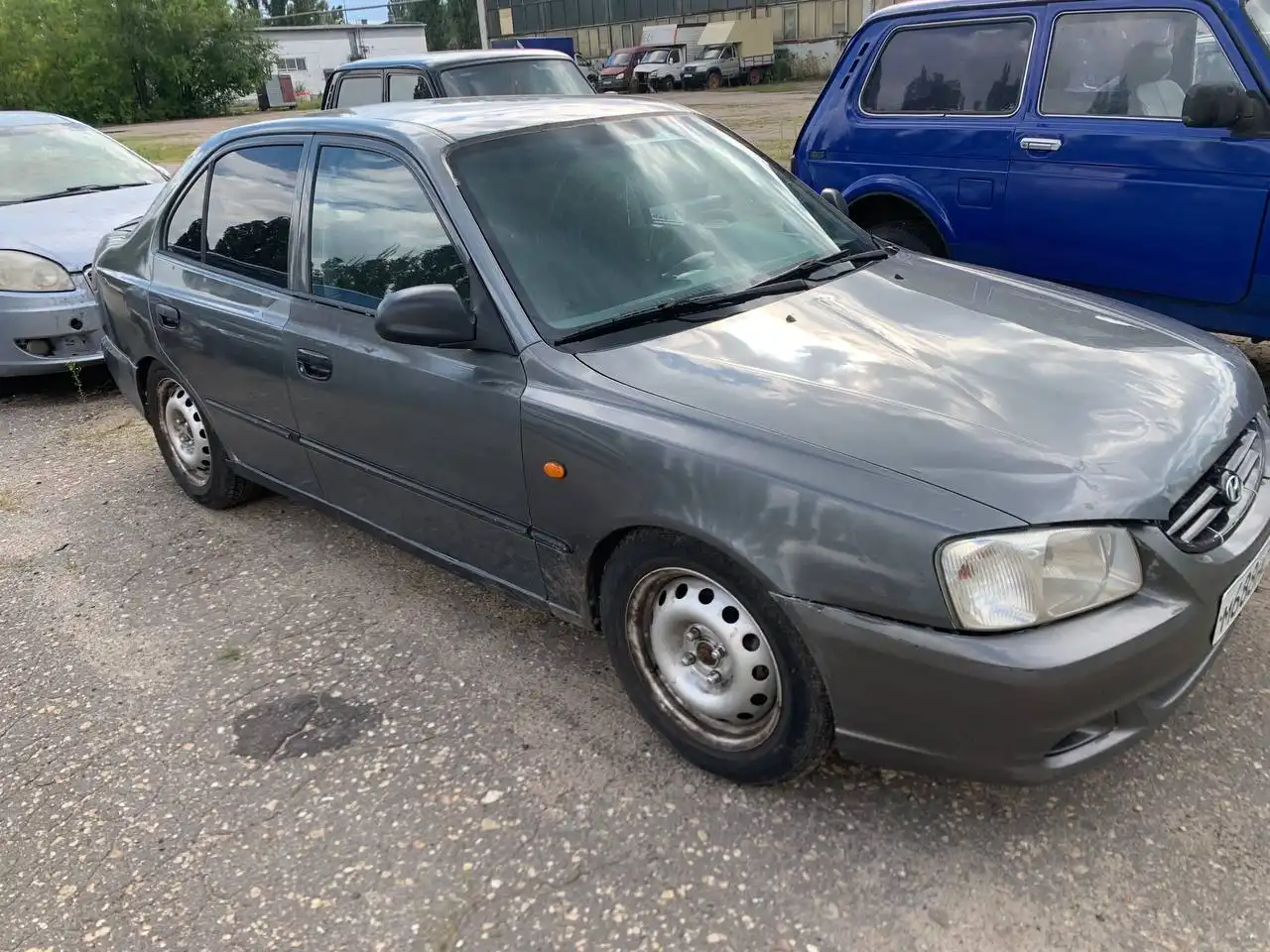 Продажа автомобиля Lada 2107 2004 года
