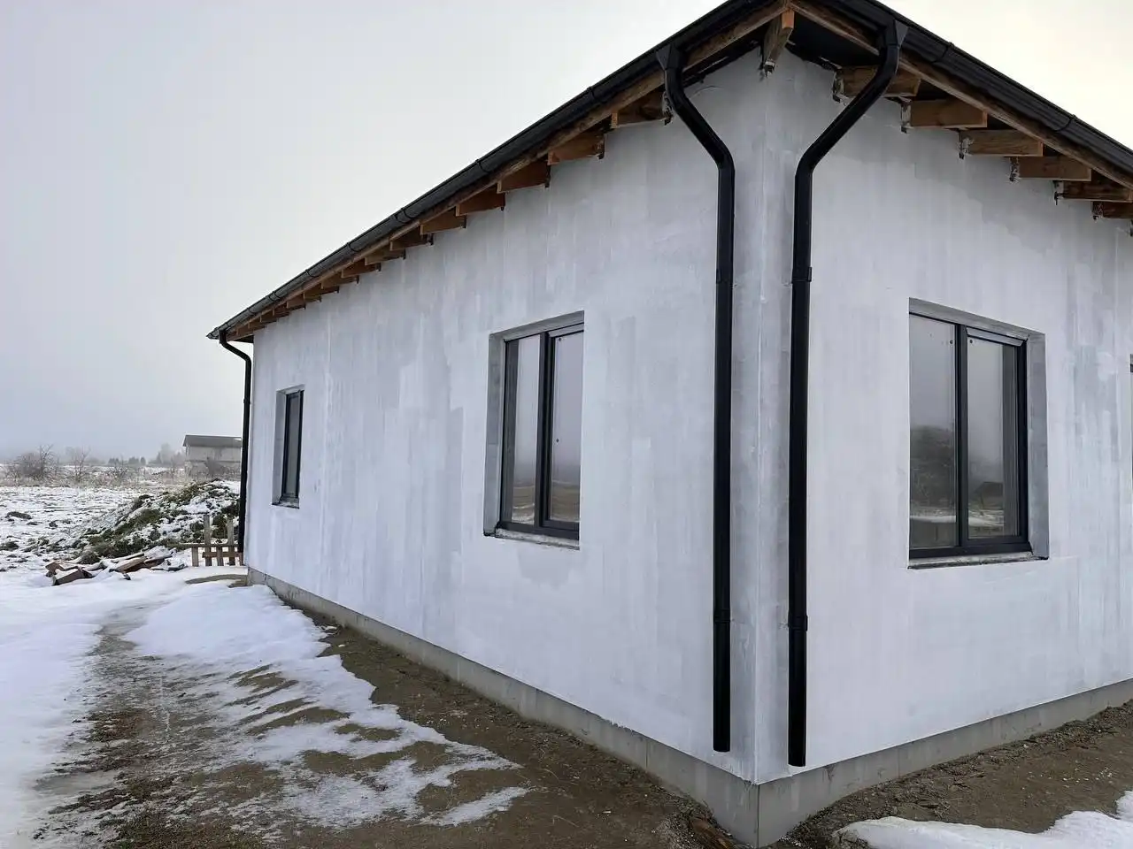 Современный одноэтажный дом 100 кв.м в Гурьевском районе - Недвижимость в Зеленополье