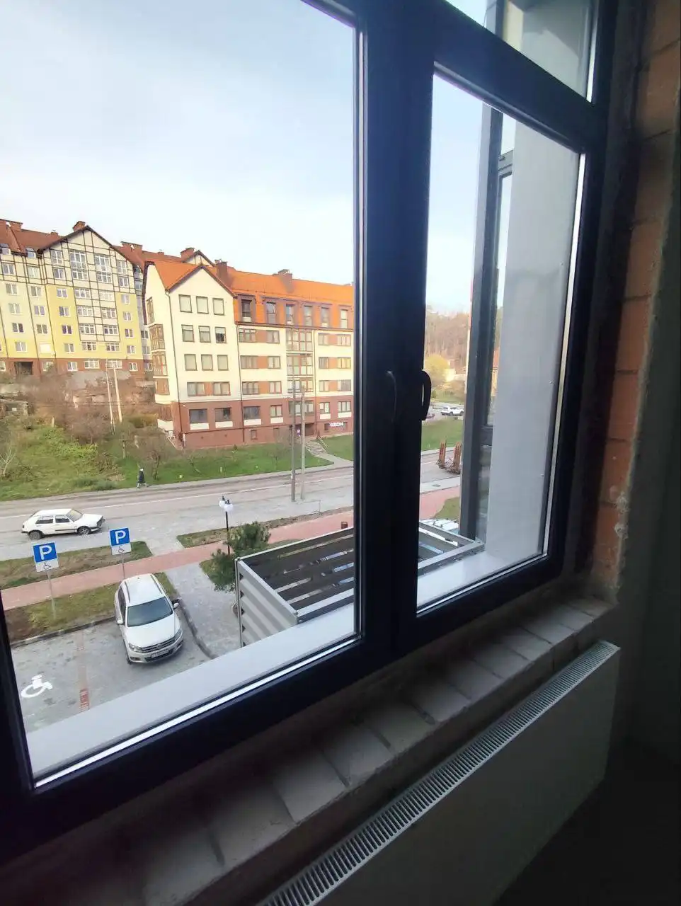 Квартира-студия в Светлогорске с лоджией - Квартиры (Недвижимость) в Светлогорск