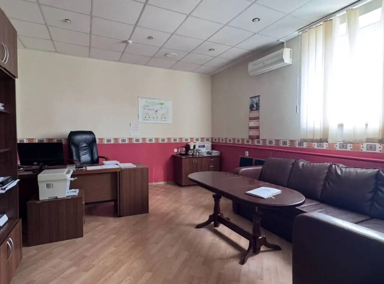 Коммерческая недвижимость 263 м², 11 кабинетов, 3 этаж - Коммерческая (Недвижимость) в Калининград