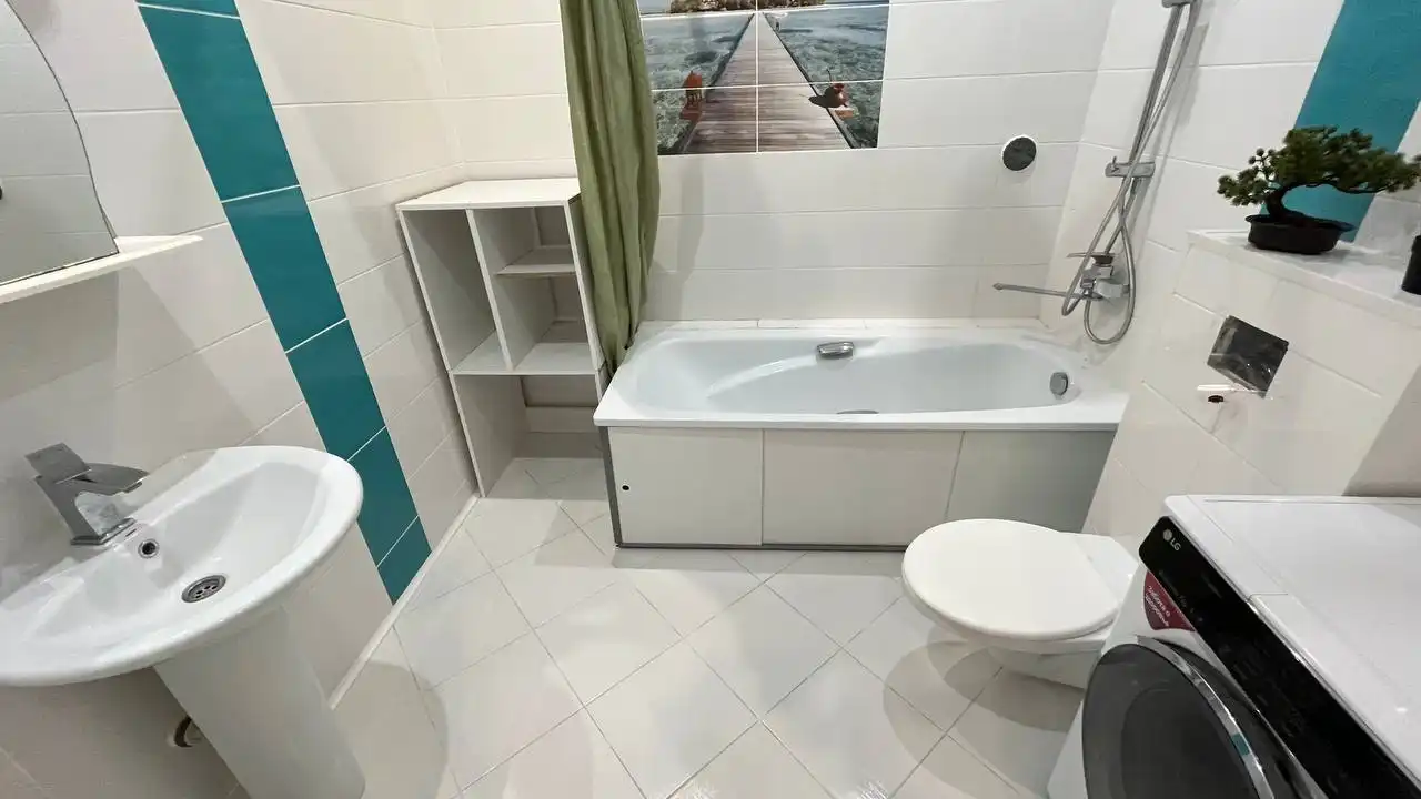 Продается 2-комнатная квартира 80 кв.м. с редкой планировкой в Калининграде - Квартиры (Недвижимость) в Калининград