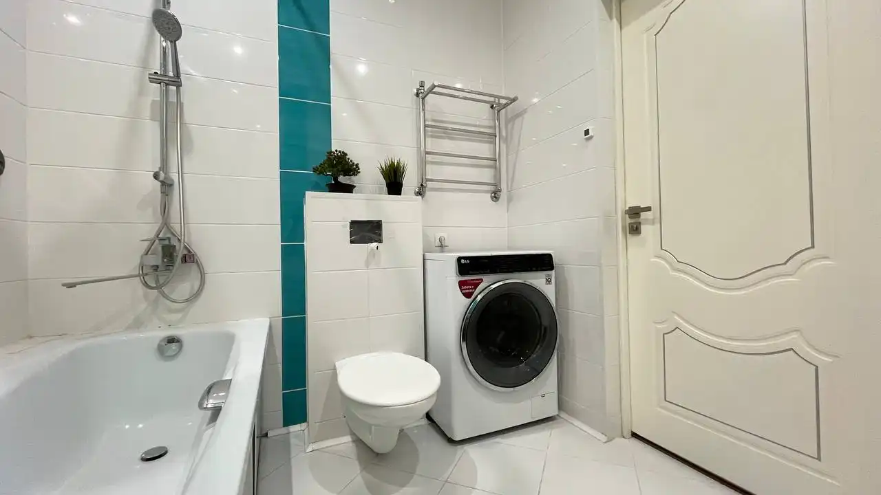 Продается 2-комнатная квартира 80 кв.м. с редкой планировкой в Калининграде - Квартиры (Недвижимость) в Калининград