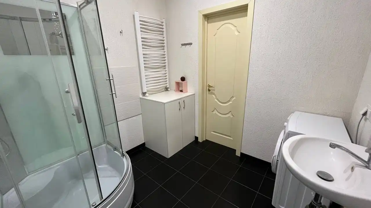 Продается 2-комнатная квартира с мансардой в Калининграде - Квартиры (Недвижимость) в Калининград