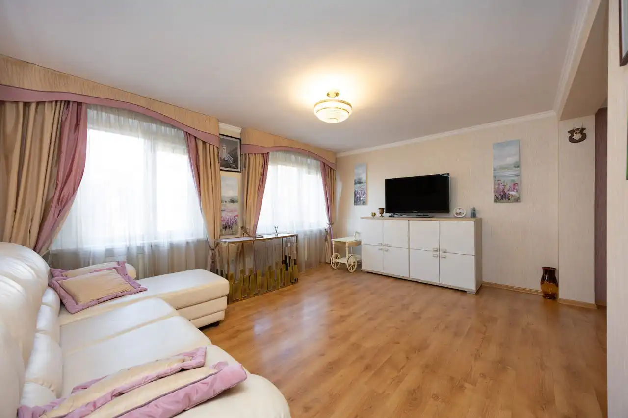 Продам 1-комнатную квартиру на Офицерской, 4 в Калининграде - Квартиры (Недвижимость) в Калининград