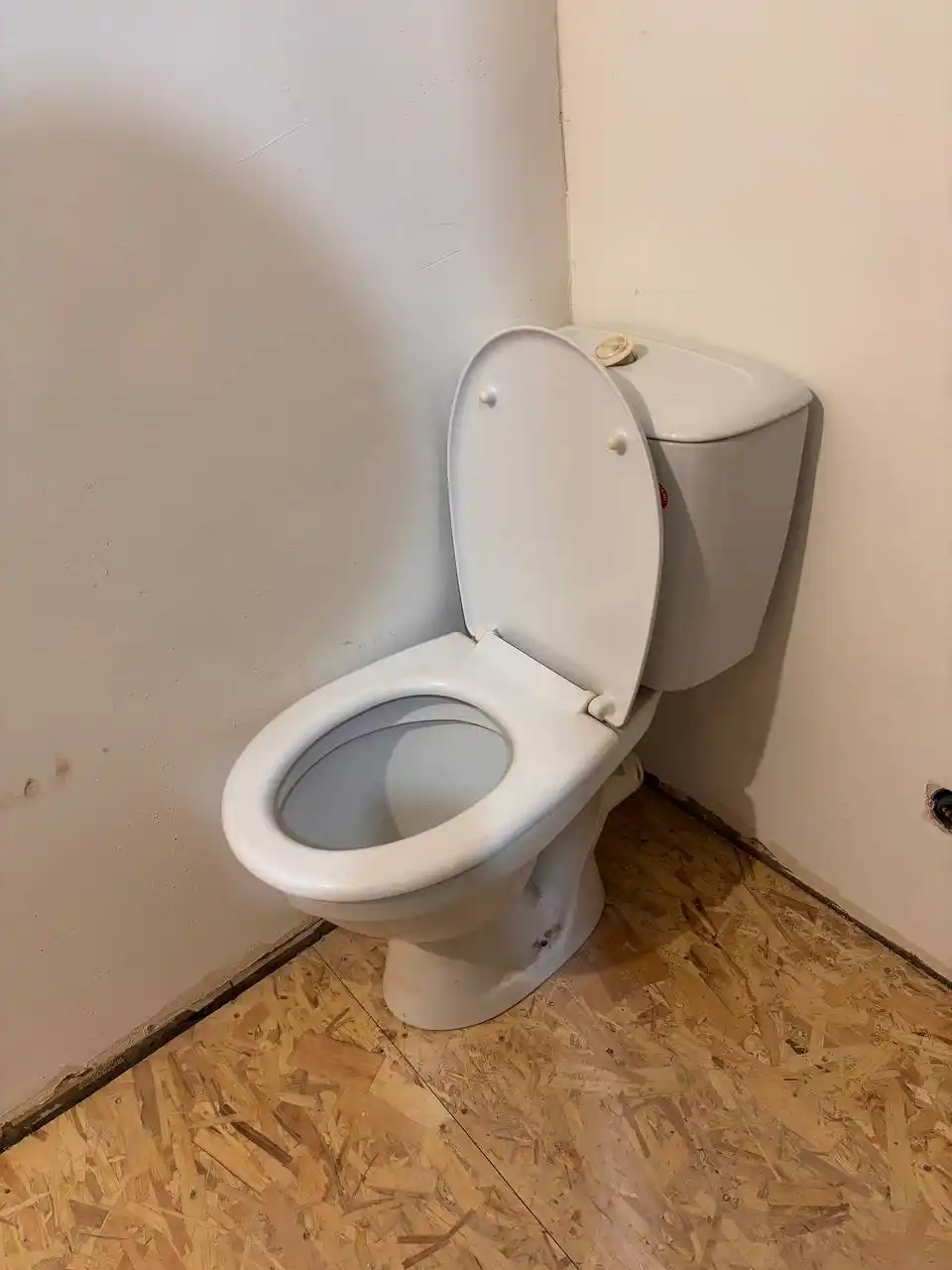 Продается унитаз Santek