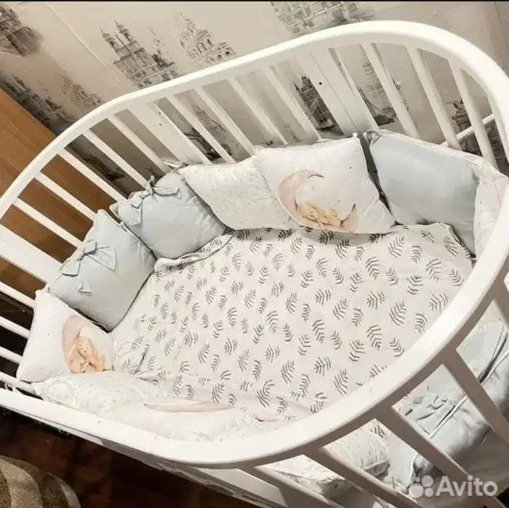 Кроватка 3/1 с маятником