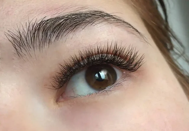 Мастер по наращиванию и ламинированию ресниц - частное объявление в Уфа