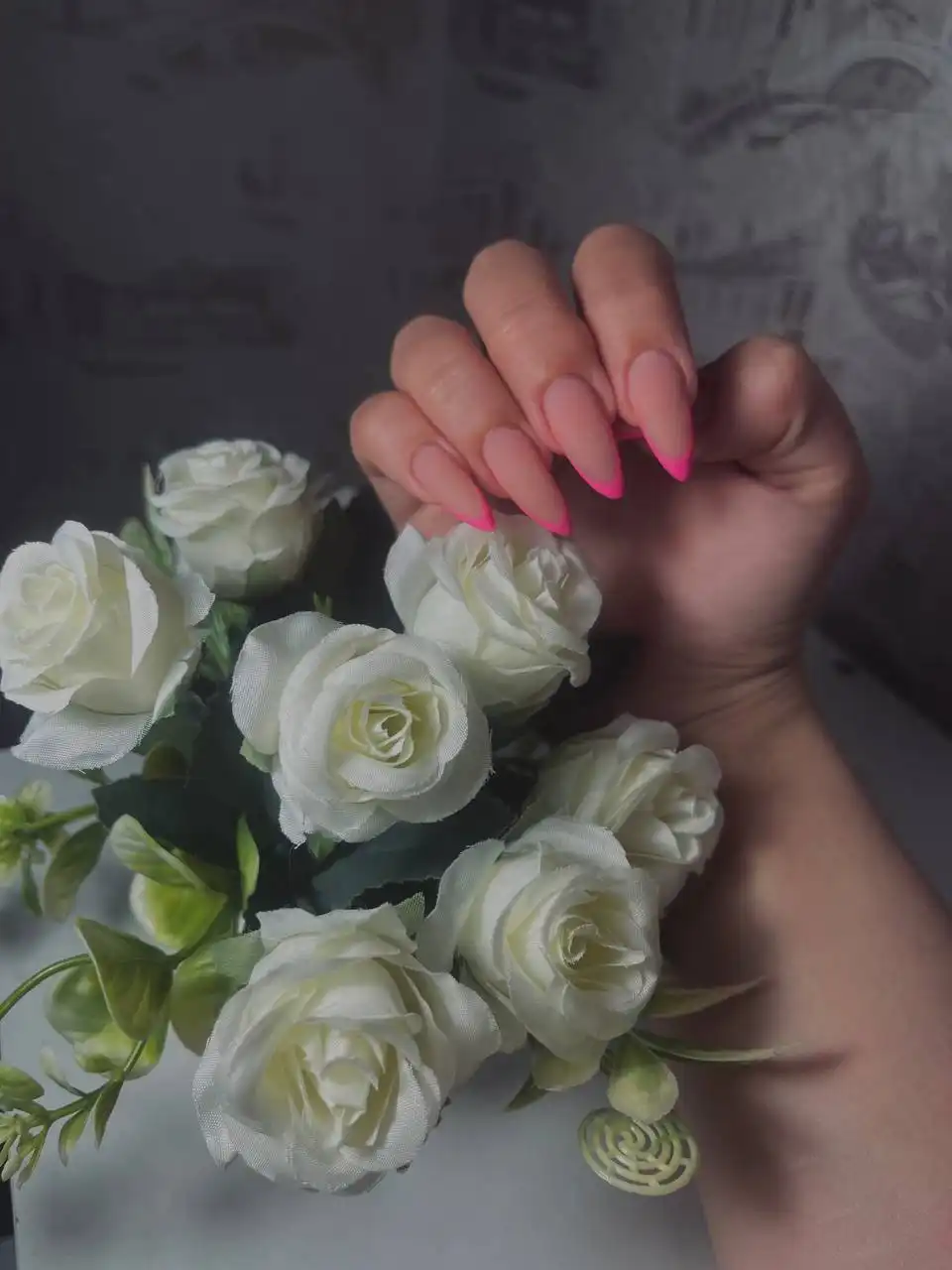 Мастер маникюра в Ярком