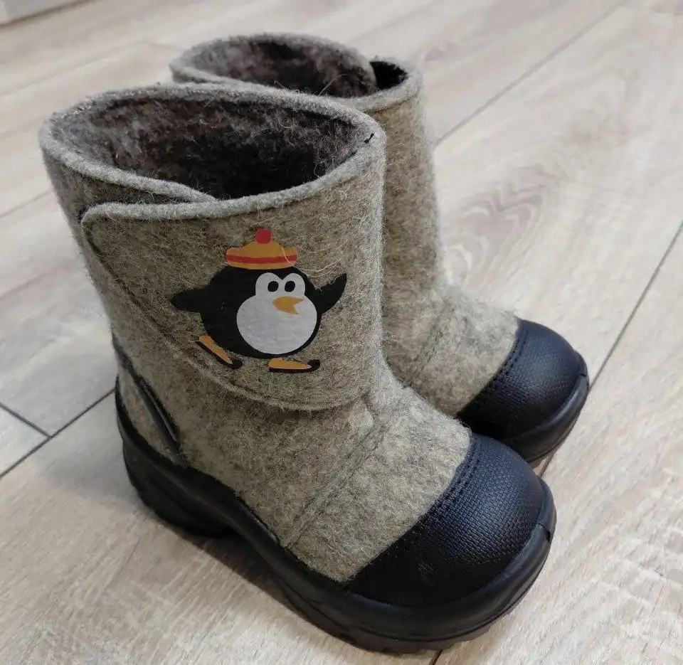 Продам валенки Nordman, натуральная шерсть, размер 24