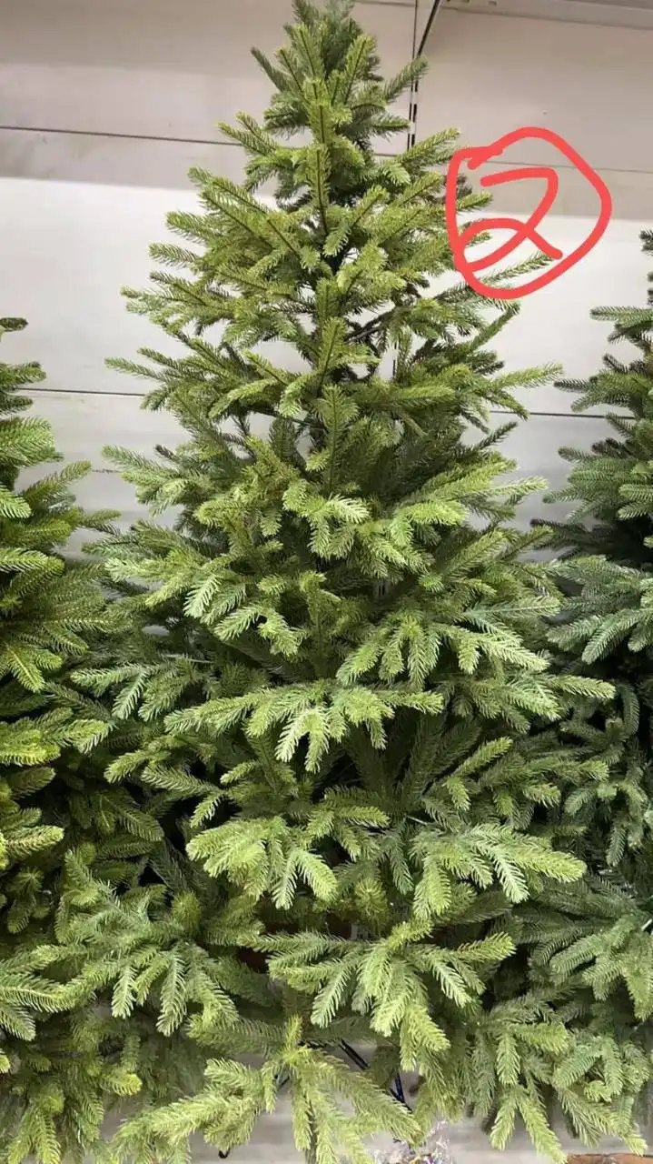 Продажа литых искусственных елок разных размеров