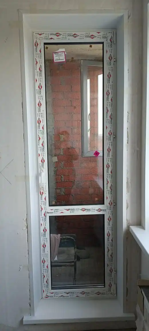 Установка подоконников и откосов из ПВХ и сэндвич панелей