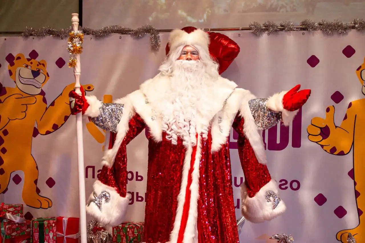 Услуги Деда Мороза для детей в Уфе