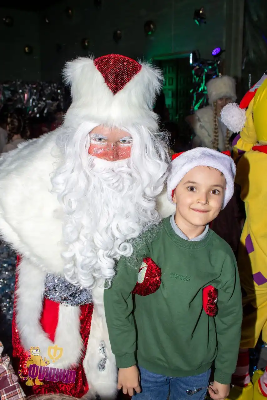 Услуги Деда Мороза для детей в Уфе