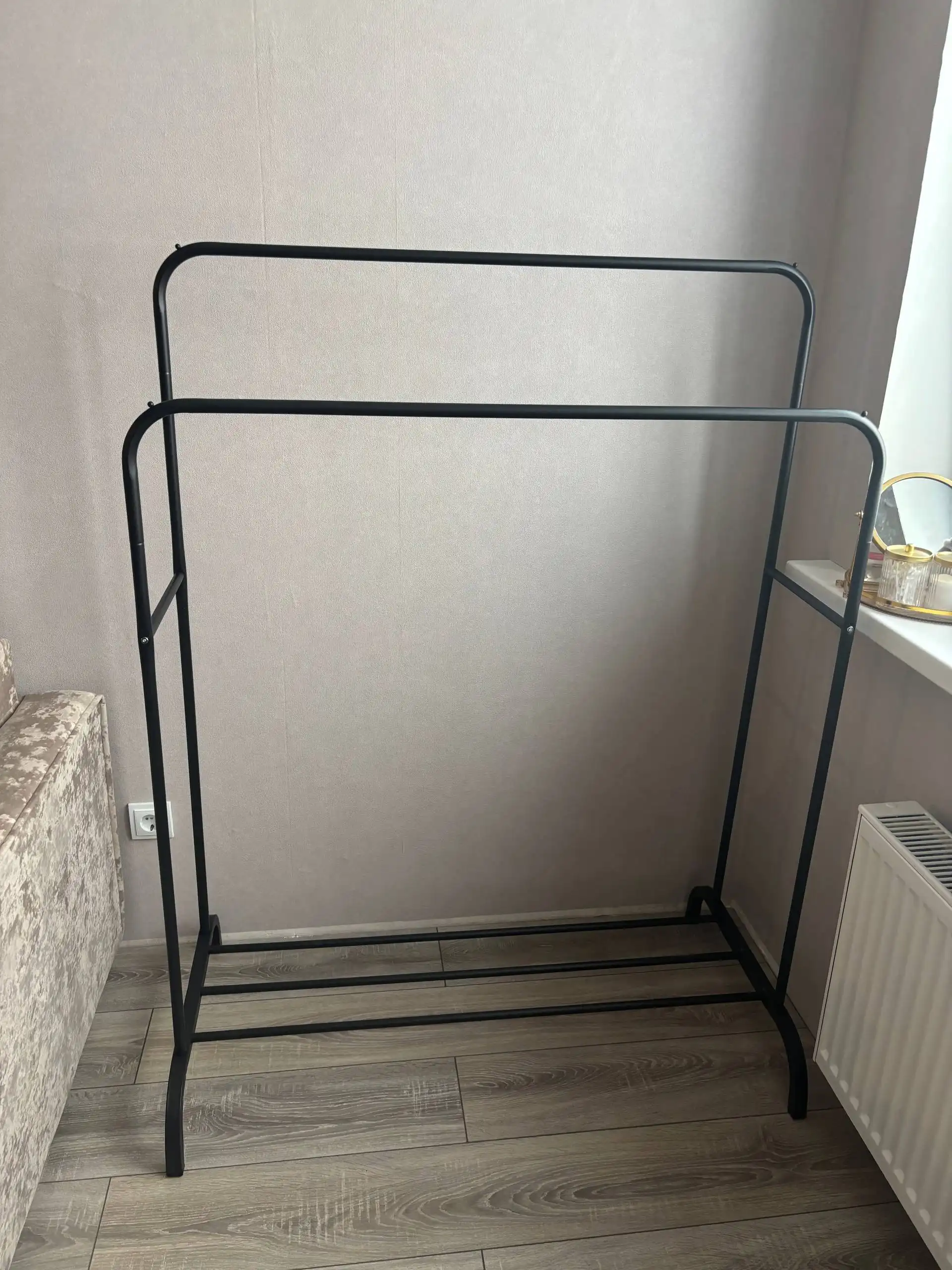 Напольная вешалка