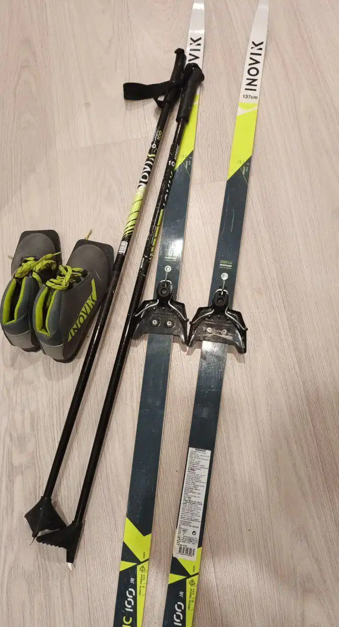 Ботинки 33 размера 137 см