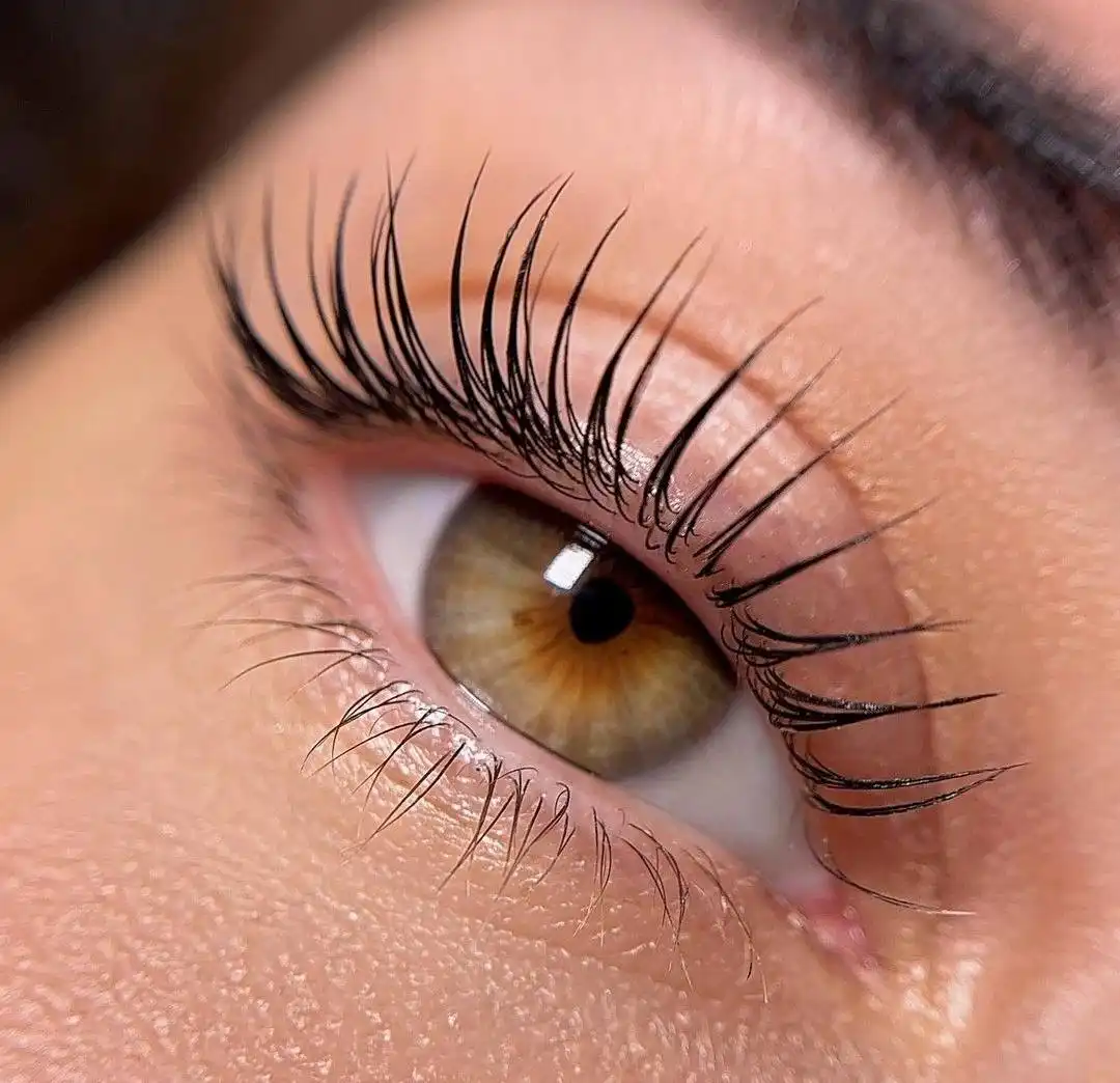 Ламинирование ресниц и бровей с уходом - Красота и здоровье в Уфа