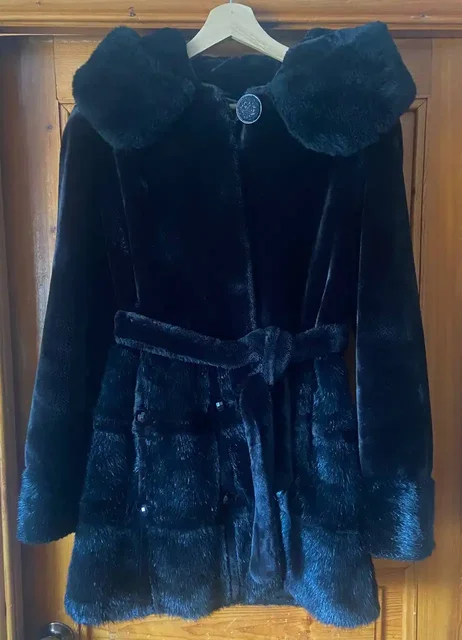 Продам шубу искусственную в хорошем состоянии - Джинсы в Уфа