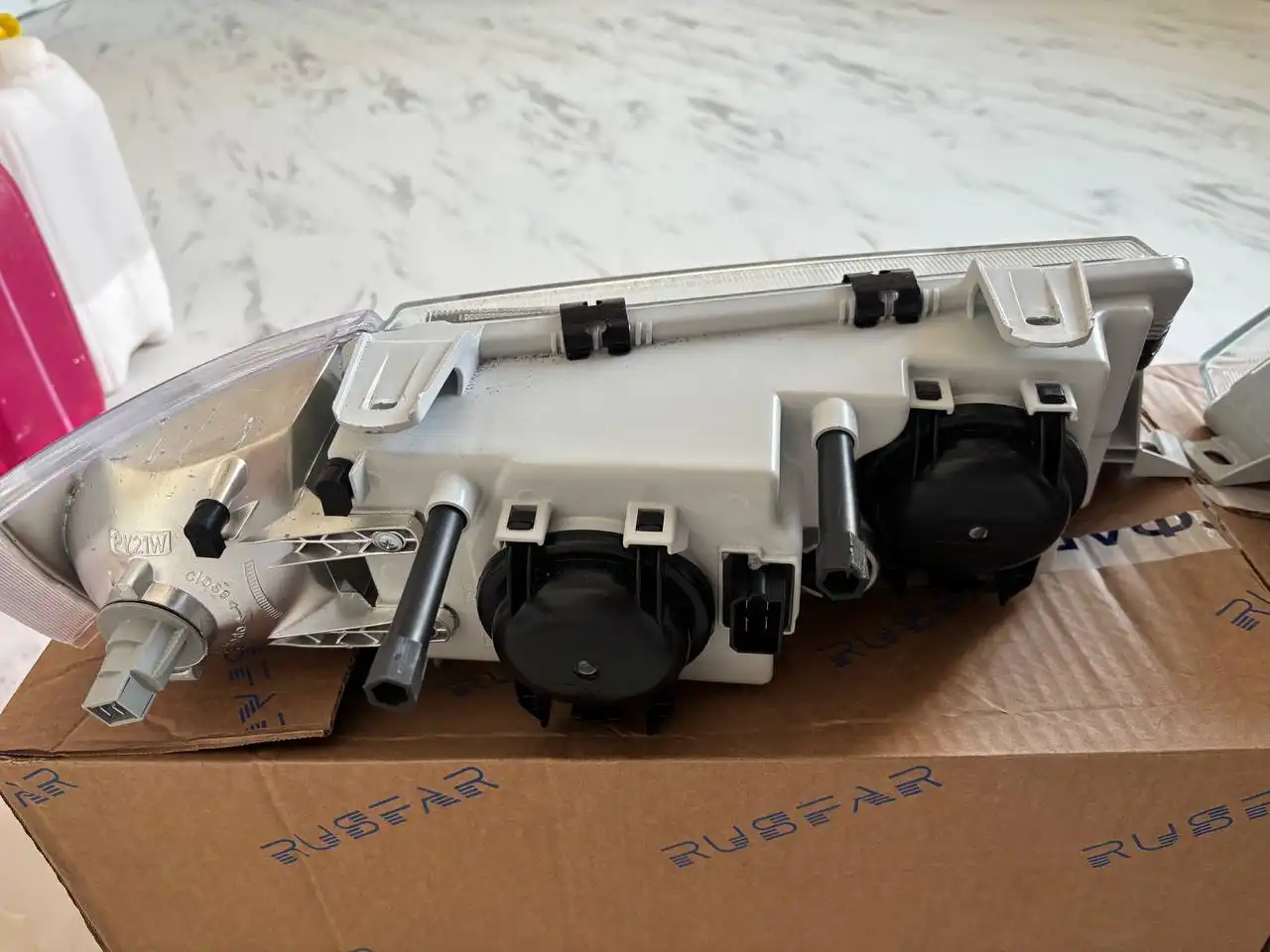 Продажа фар на ВАЗ 2110, 2112 - Автозапчасти (Запчасти) в Уфа