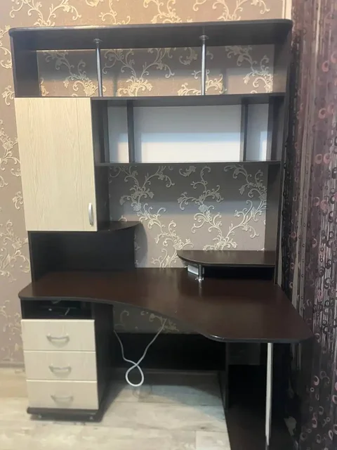 Стол компьютерный в хорошем состоянии - Текстиль в Уфа