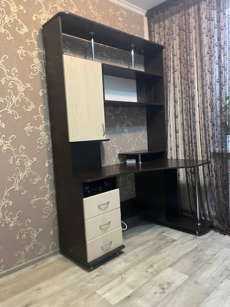 Стол компьютерный в хорошем состоянии - Барахолка в Уфа