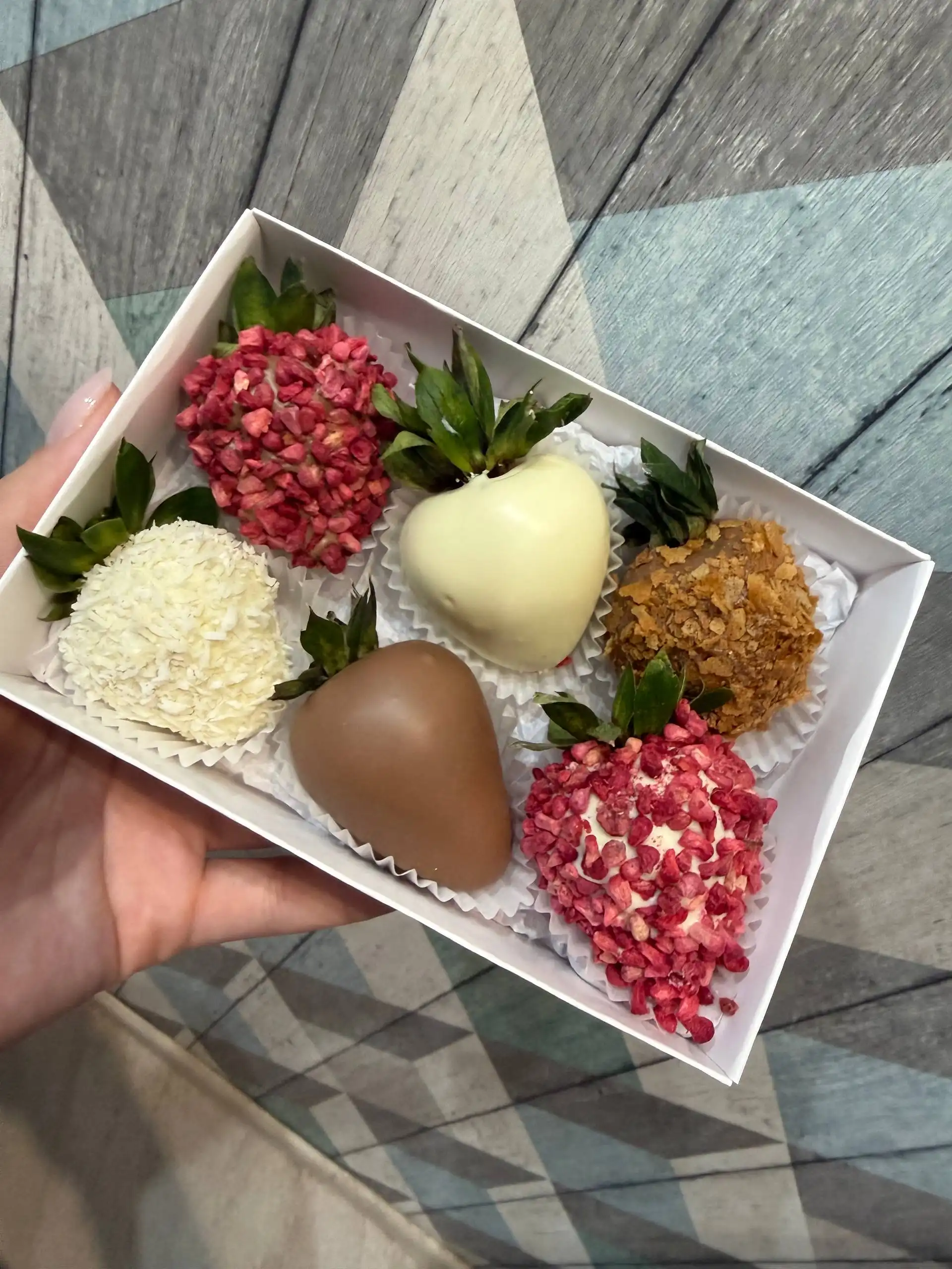 Наборы клубники и фиников в бельгийском шоколаде на 14 февраля - Подарки (Хобби и отдых) в Уфа