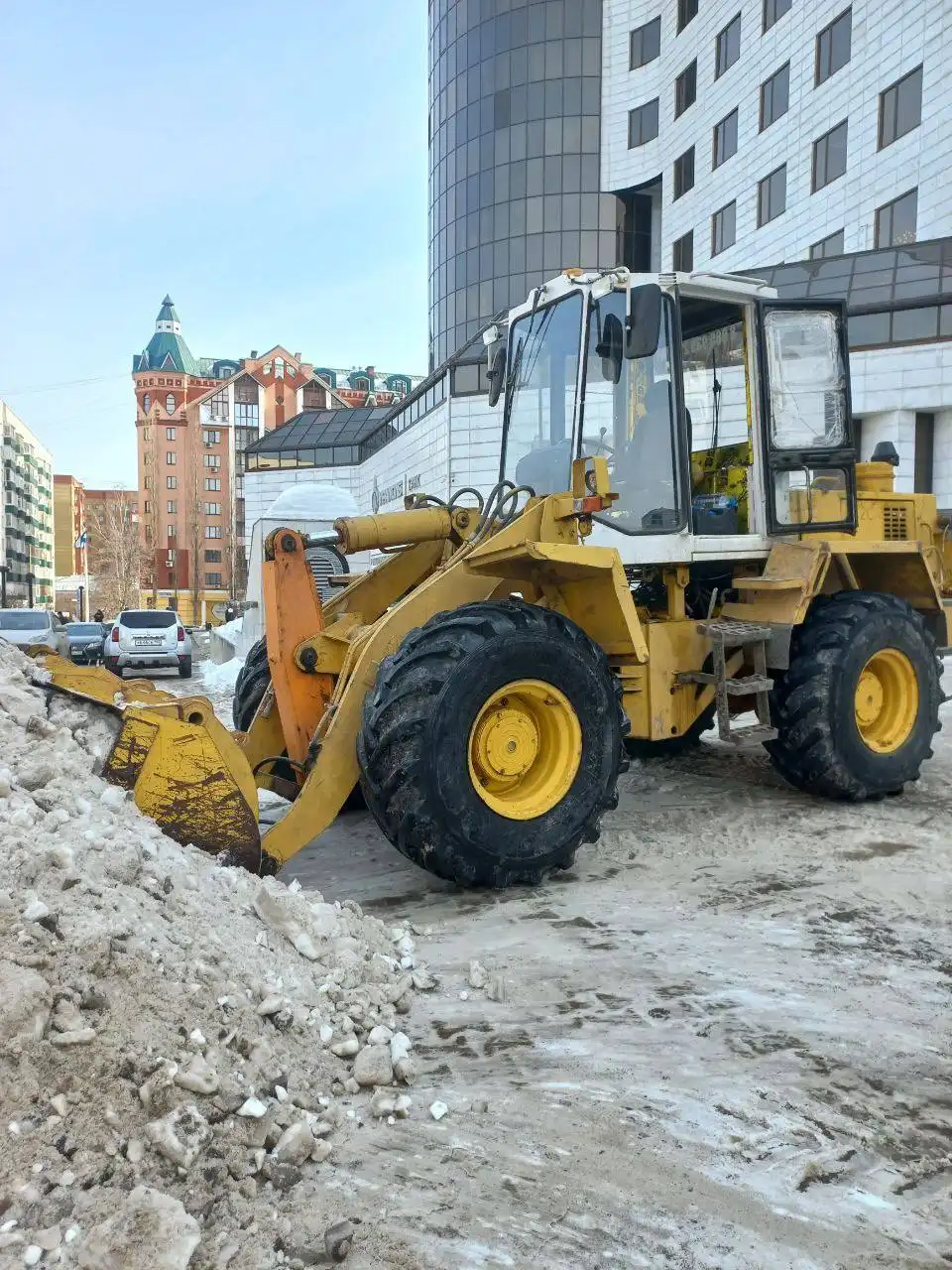 Услуги погрузчика для уборки снега и других работ - Строительные и ремонтные услуги (Услуги) в Уфа