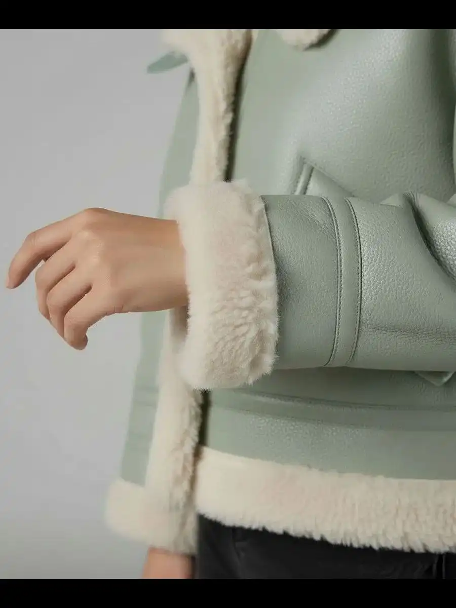 Женская дублёнка оверсайз из экокожи оливкового цвета - Верхняя одежда (Одежда) в Уфа