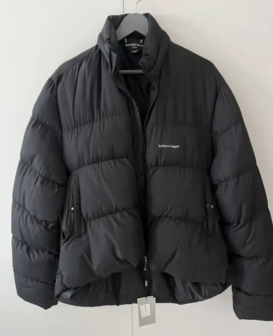 Новая куртка размер 48 - Джинсы в Уфа