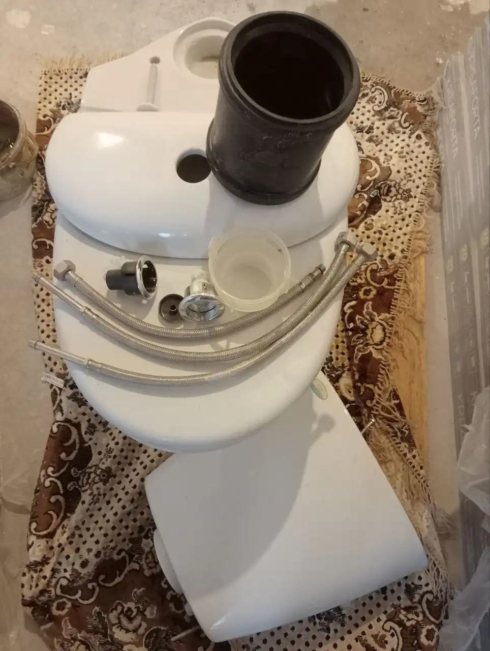 Продается унитаз с бачком б/у - Сантехника (Для дома и дачи) в Уфа