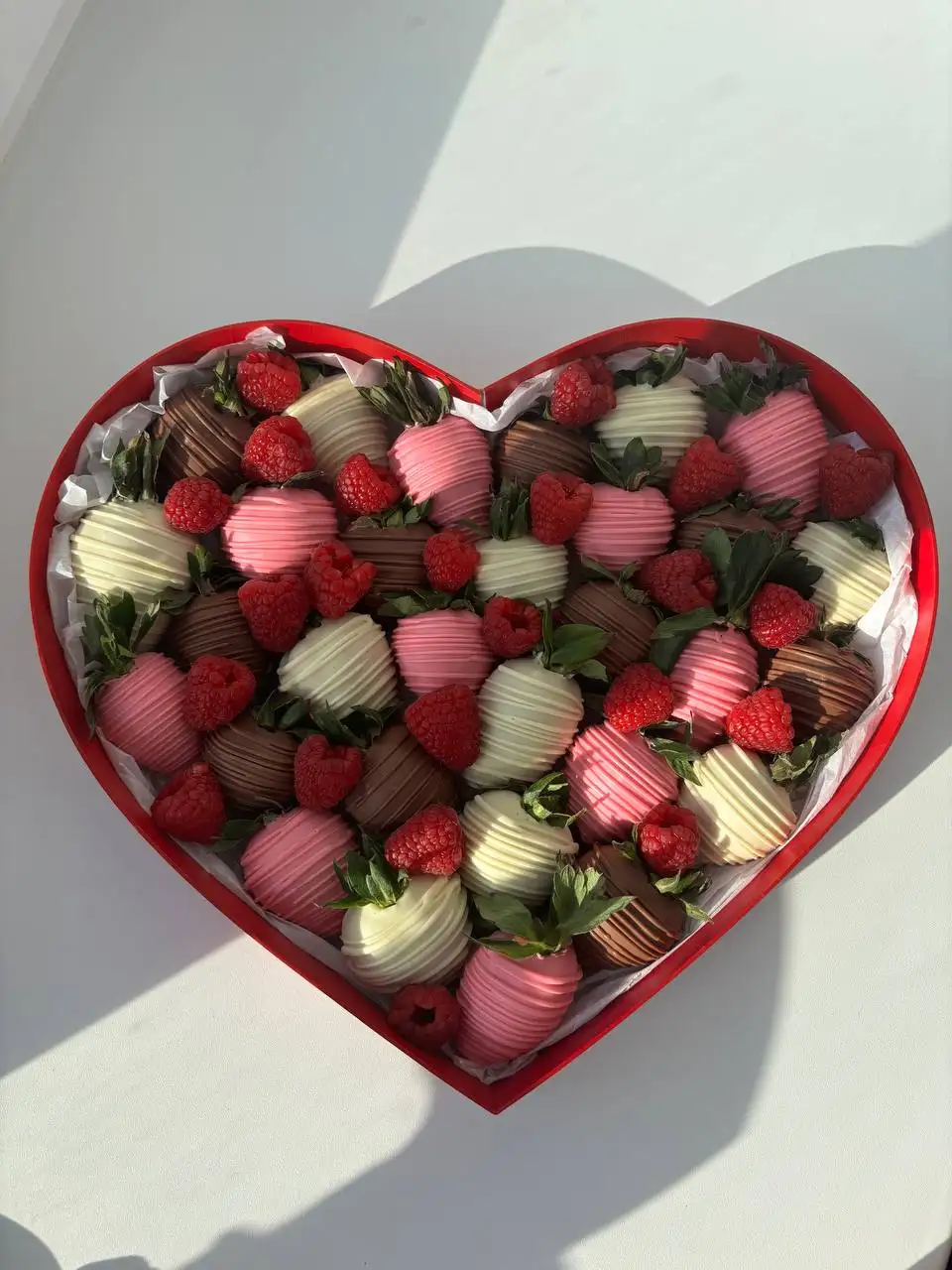 Клубника в шоколаде на 14 февраля - Услуги в Уфа