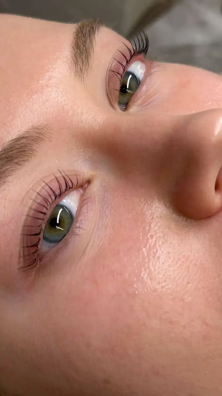 Ламинирование ресниц и бровей с уходом - Красота и здоровье в Уфа