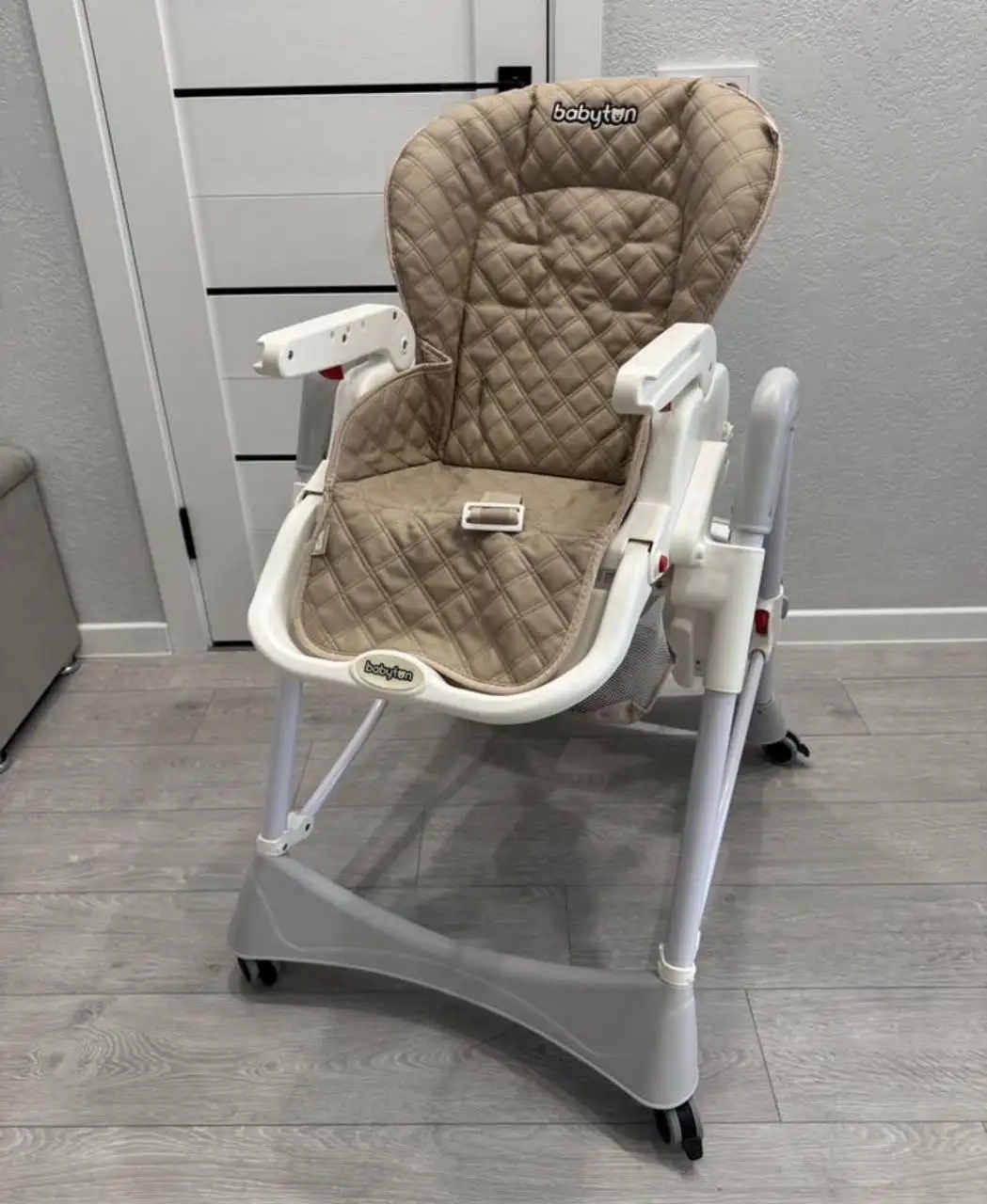 Стул для кормления Babyton цвет кофейный - Детская мебель (Товары для детей) в Уфа