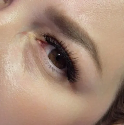 Услуги наращивания ресниц и оформления бровей в Уфе - Услуги в Уфа