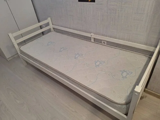 Продам 2 кровати с матрасами в идеальном состоянии - Для дома и дачи в Уфа