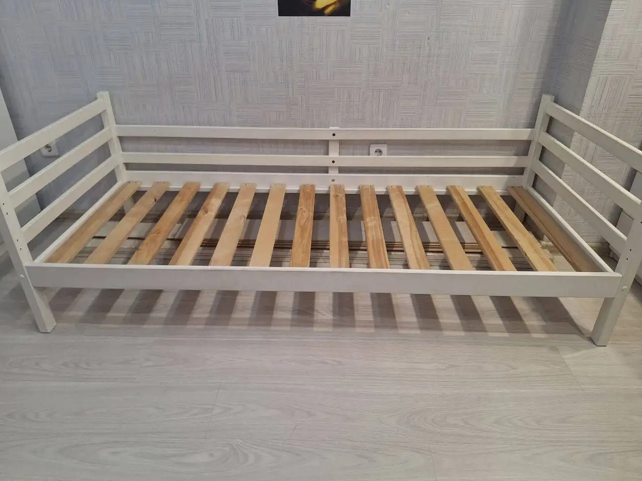 Продам 2 кровати с матрасами в идеальном состоянии - Мебель (Для дома и дачи) в Уфа