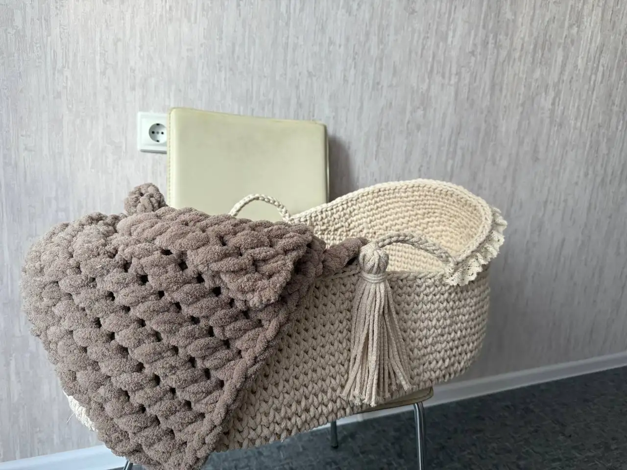 Вязаная люлька для новорожденного ручной работы - Люльки/Колыбели (Товары для детей) в Уфа