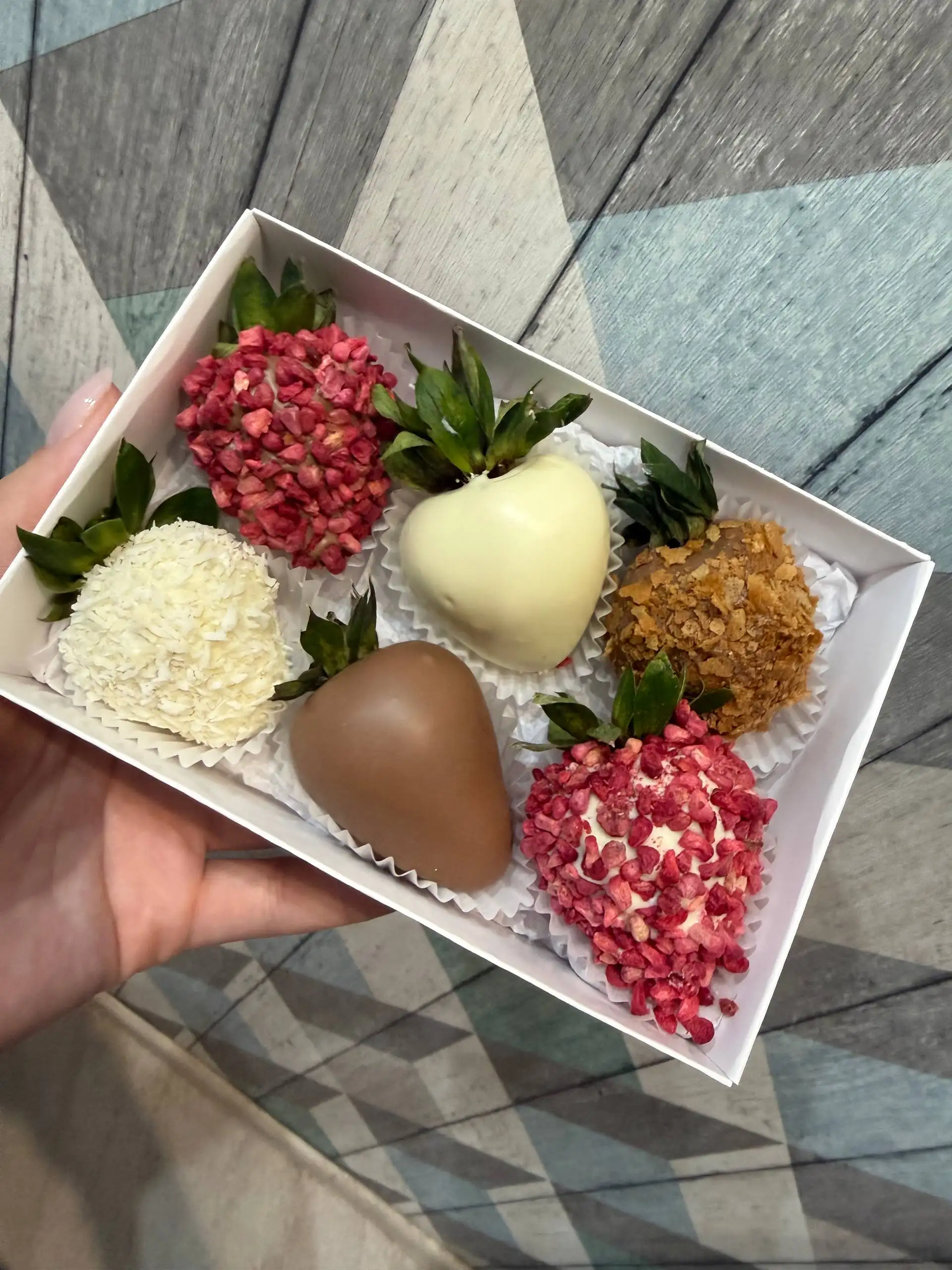 Клубника и финики в бельгийском шоколаде - Кулинария/Сладости (Хобби и отдых) в Уфа