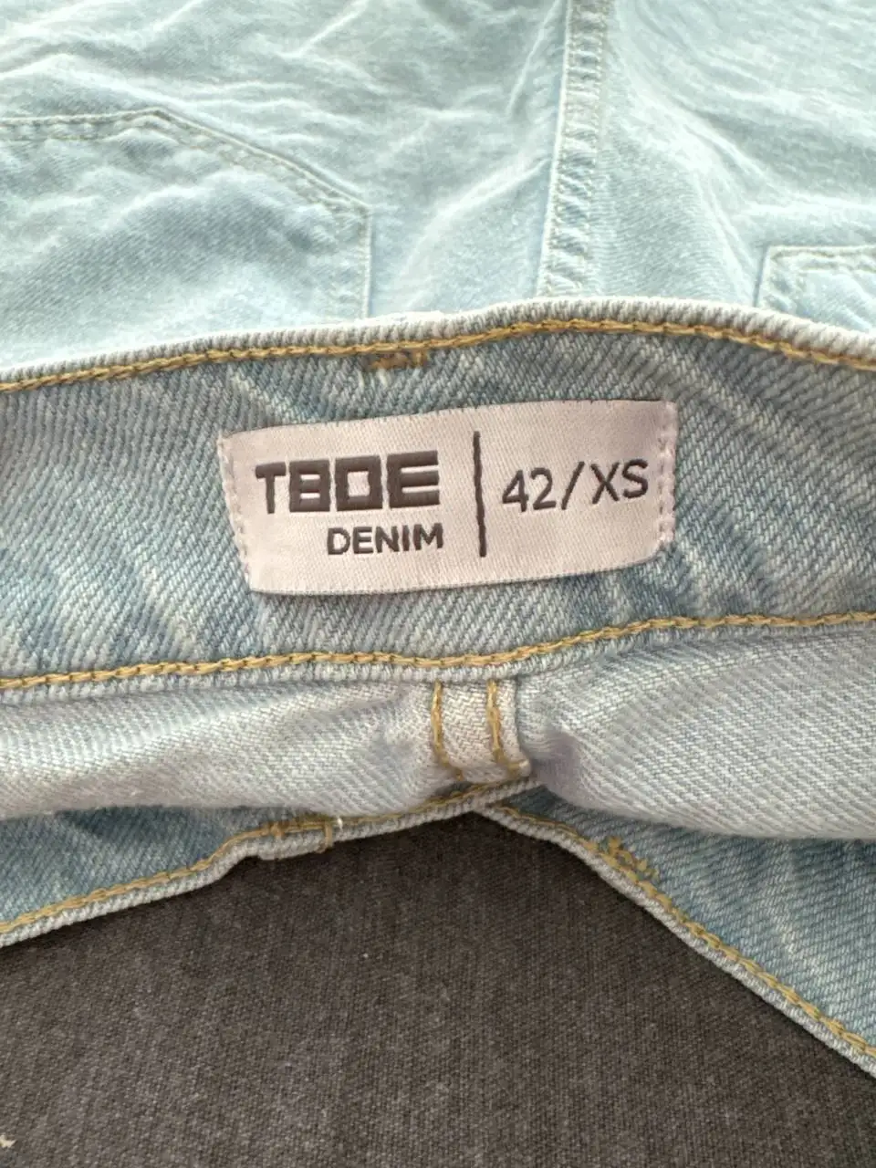 Продам совершенно новые голубые джинсы - Джинсы (Одежда) в Уфа