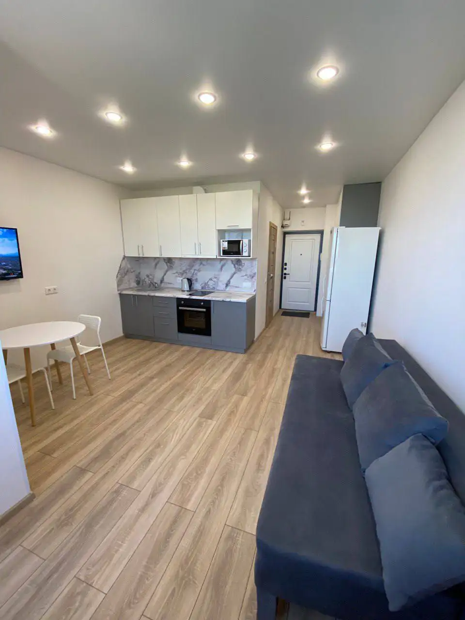 Сдается уютная квартира-студия на долгий срок - Аренда квартир (Недвижимость) в Уфа