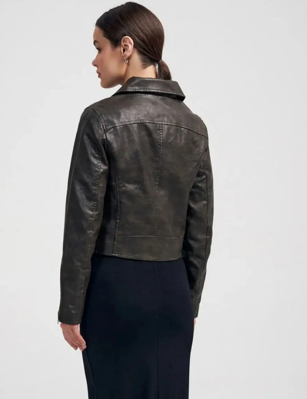 Куртка из экокожи - Верхняя одежда (Одежда) в Уфа