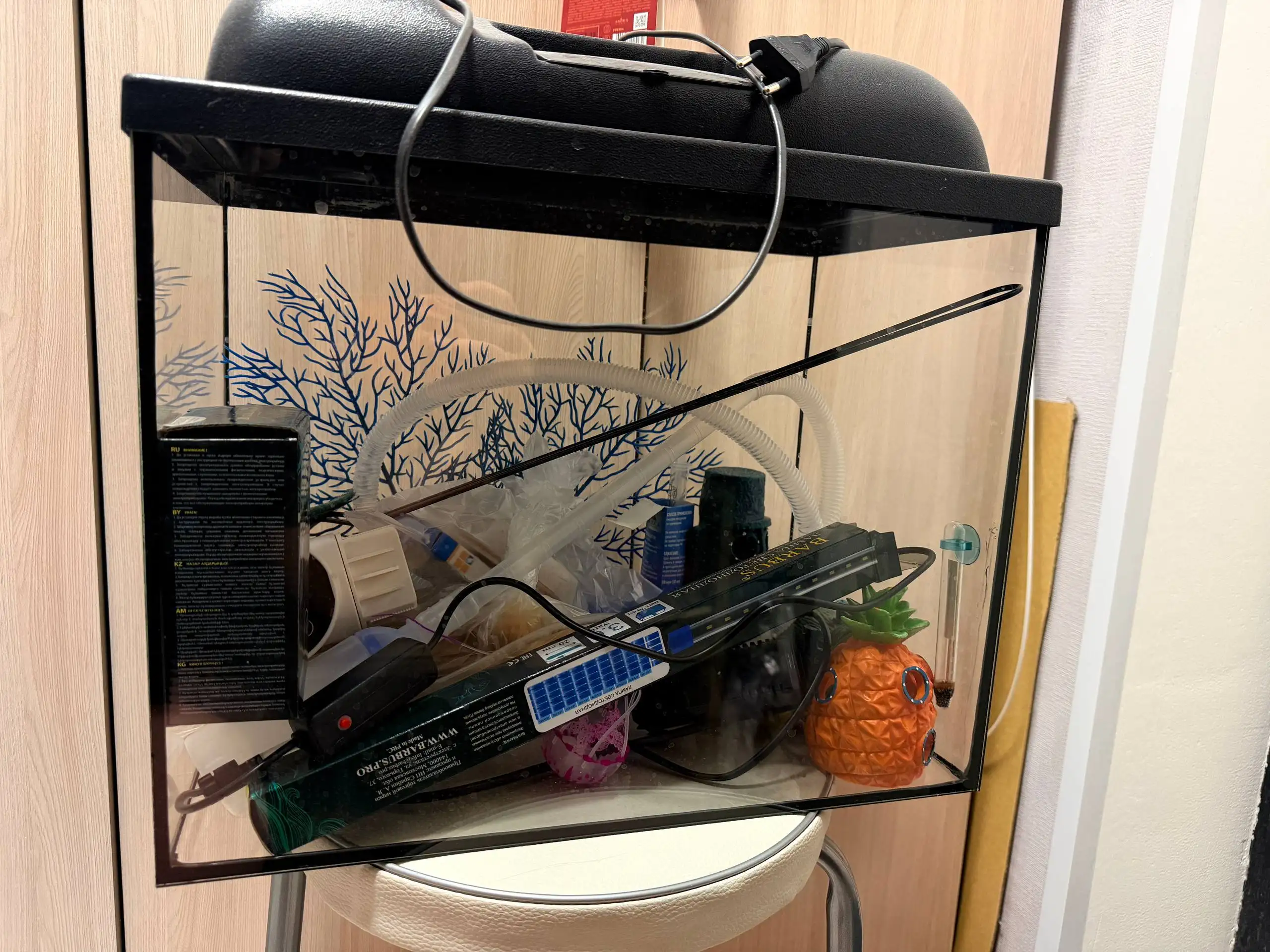 Продам аквариум 35л с принадлежностями - Аквариумы и рыбки (Для дома и дачи) в Уфа