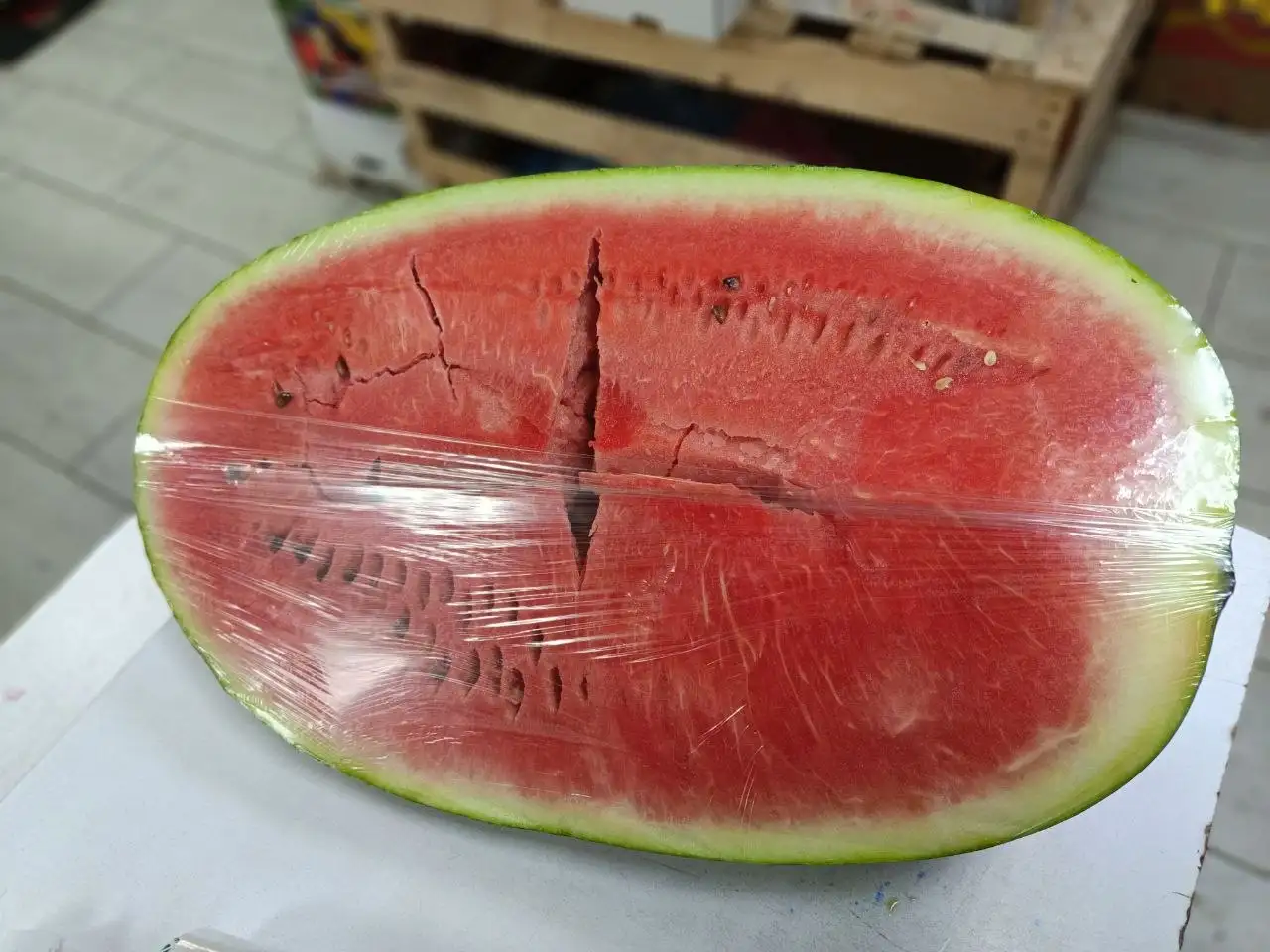 Сладкие арбузы в магазине фруктов и овощей - Продукты питания (Барахолка) в Уфа