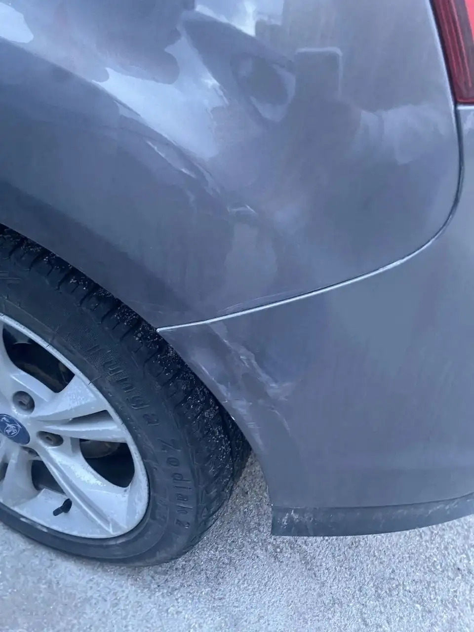 Задели Ford Focus 3 у бульвара Яркий 8 - Задета машина (Авто) в Уфа