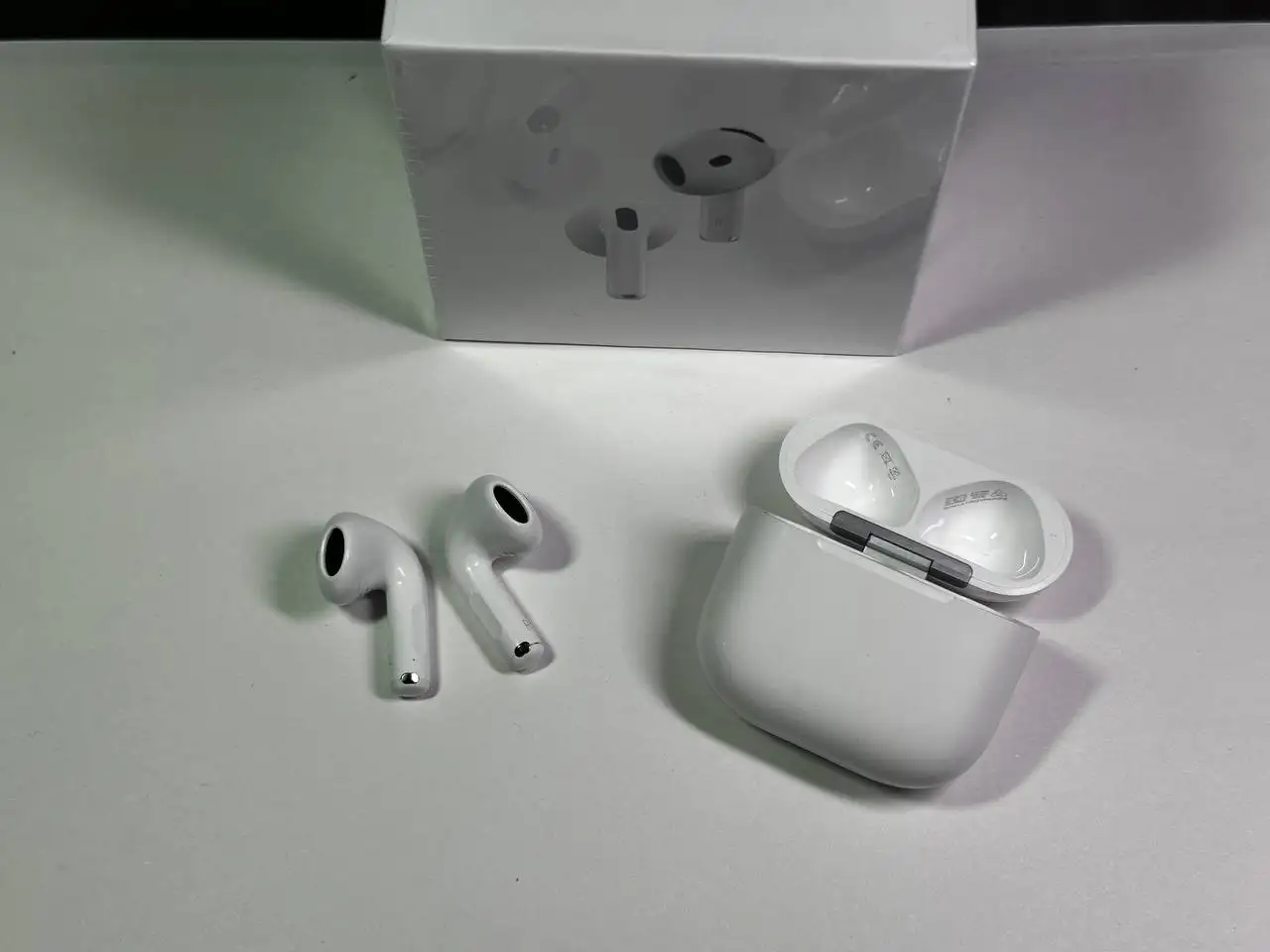 Качественная реплика AirPods Pro 3 на чипе JL - Наушники (Электроника) в Уфа