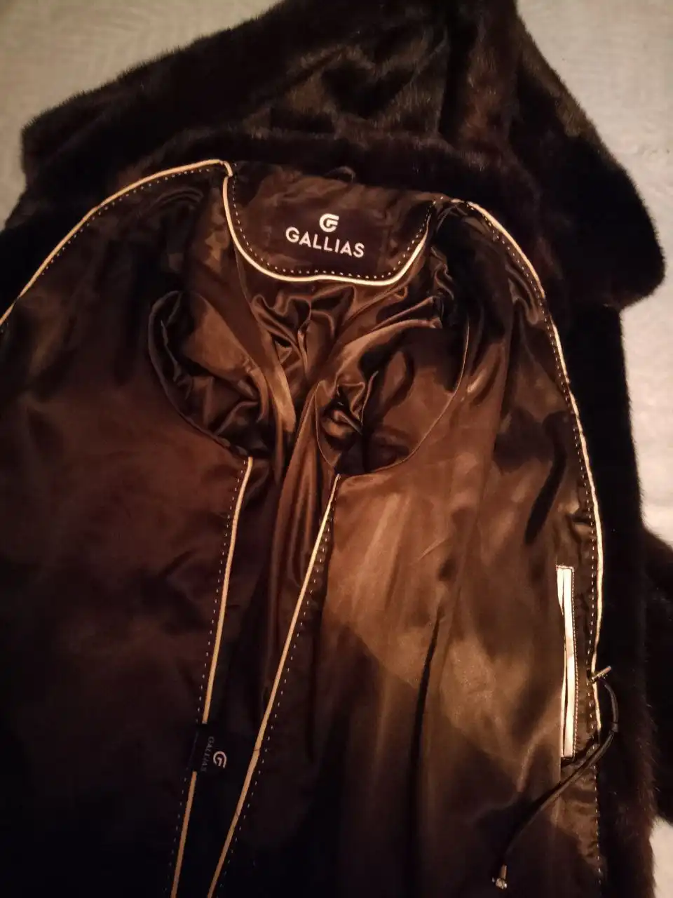 Продам норковую шубу