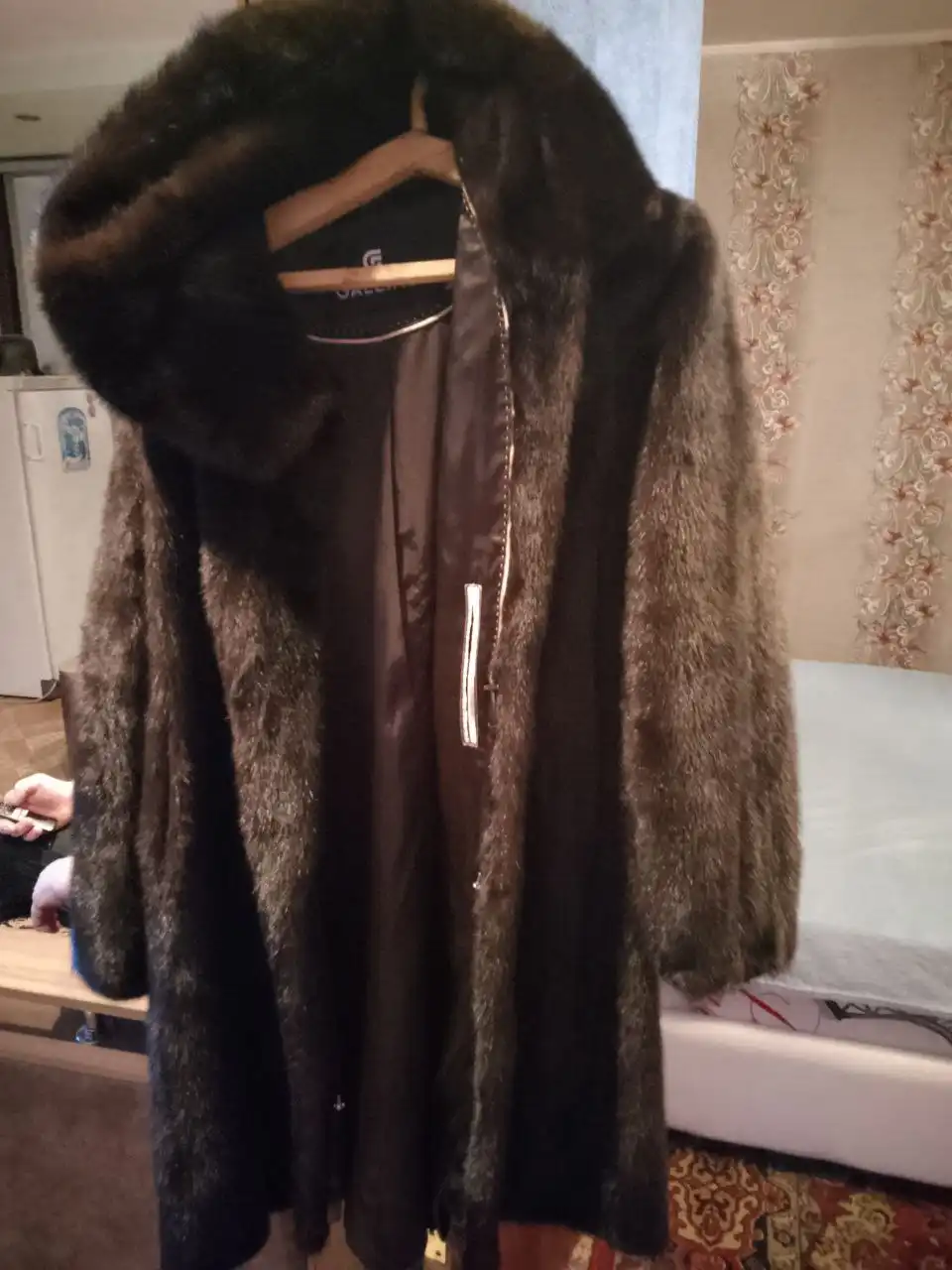 Продам норковую шубу