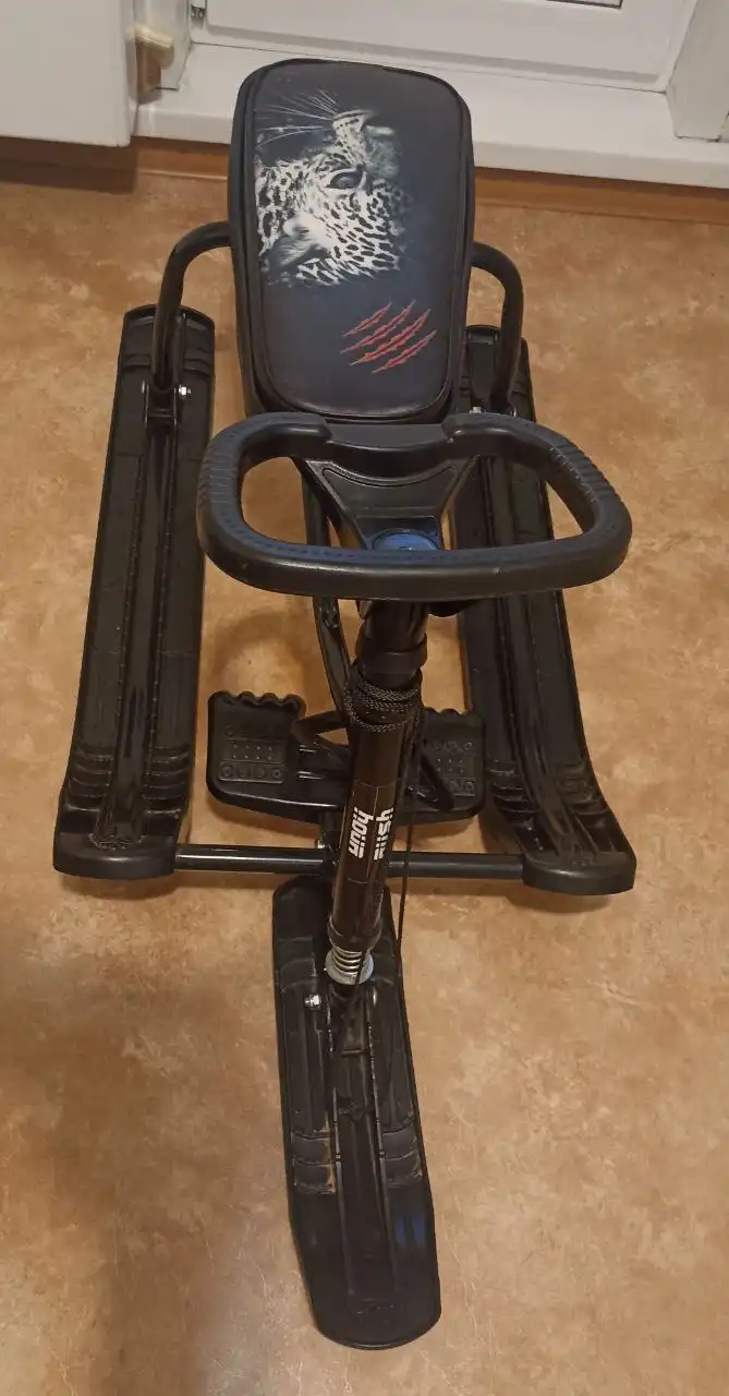 Снегокат в отличном состоянии