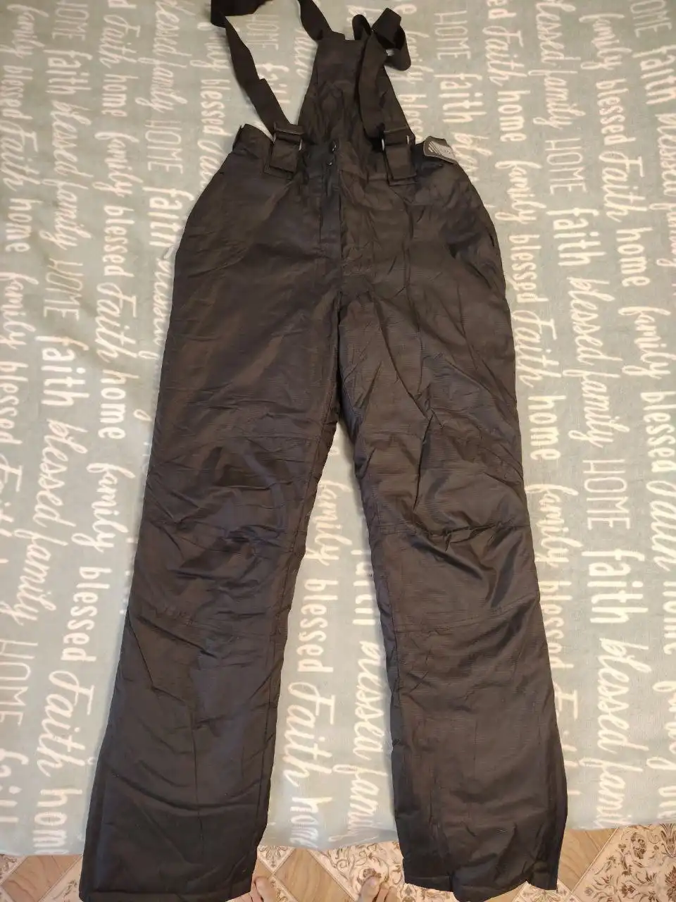 Продам горнолыжный женский костюм размер 46-48