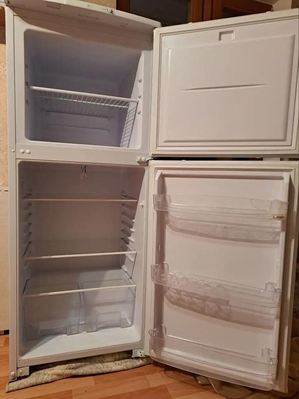 Б/у холодильник Бирюса 153 с неисправностью