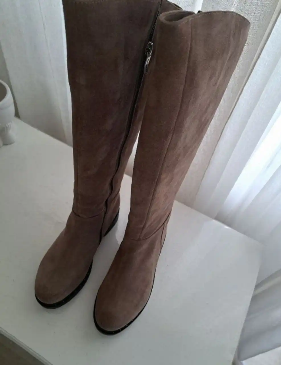 Женские зимние сапоги 38 размера